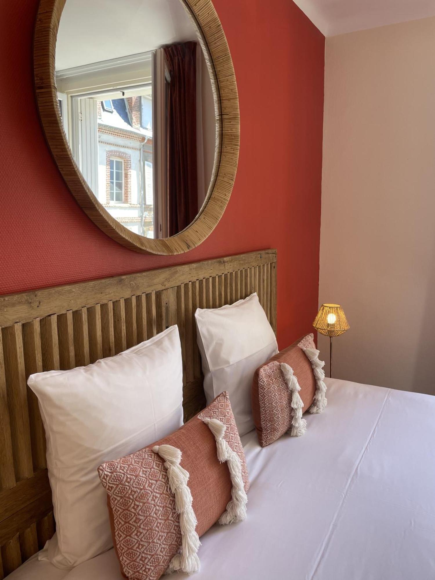Le Trouville - Hotel De Charme Экстерьер фото